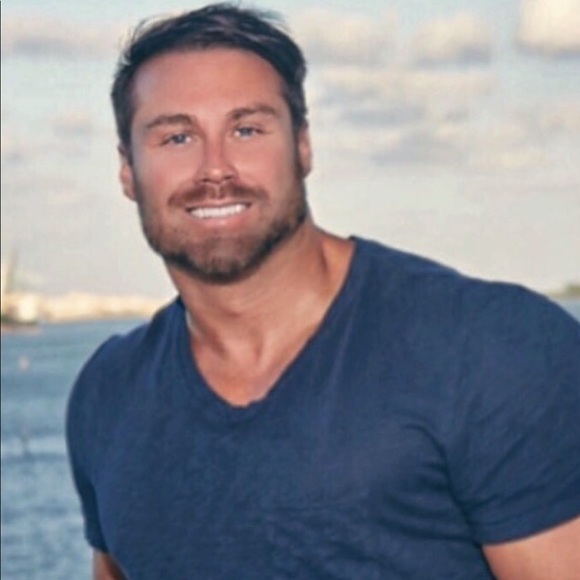 Meet your Posher, Ryan - Picture 4 of 4